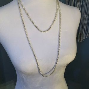 Long pearl necklace